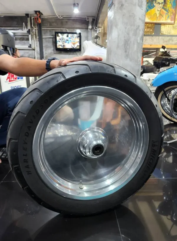 ชุดล้อแต่ง+สวิงอาร์ม+บังโคลนหลัง+เบาะ ใส่ Softail EVO - Image 4